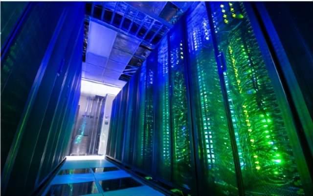 智能冷卻 數(shù)據(jù)中心綠色低碳轉(zhuǎn)型的核心驅(qū)動(dòng)力